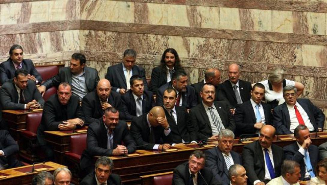 Ζητείται άρση ασυλίας των βουλευτών της Χρυσής Αυγής 