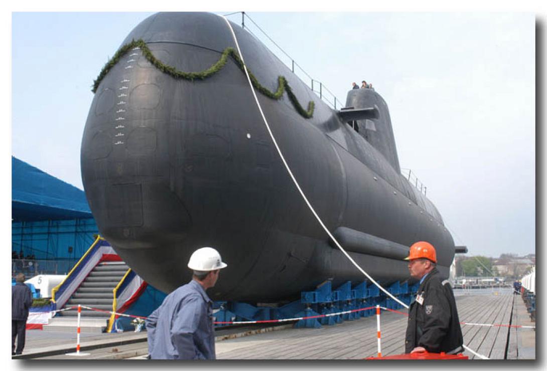 Στη Βουλή η τροπολογία που επιλύει το πρόβλημα με τα υποβρύχια 