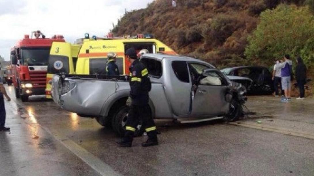 Ποδοσφαιριστές μεταξύ των τραυματιών από την καραμπόλα 3 αυτοκινήτων στην Αγία Πελαγία