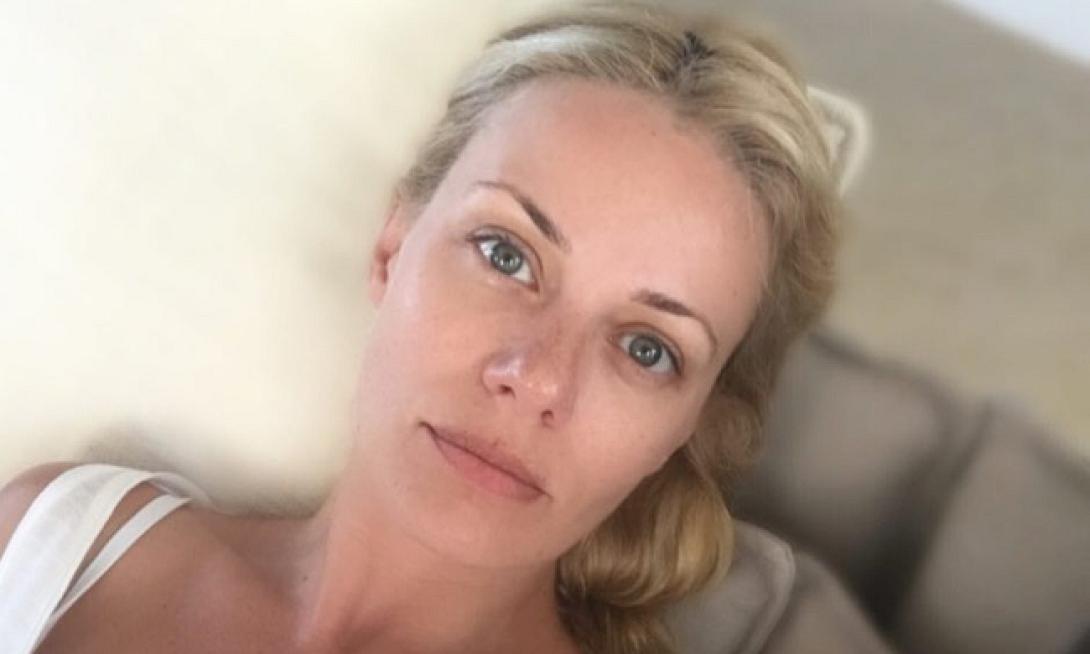 zeta_makripoulia_official_35001746_483138465472111_5527836228092690432_n_1.jpg