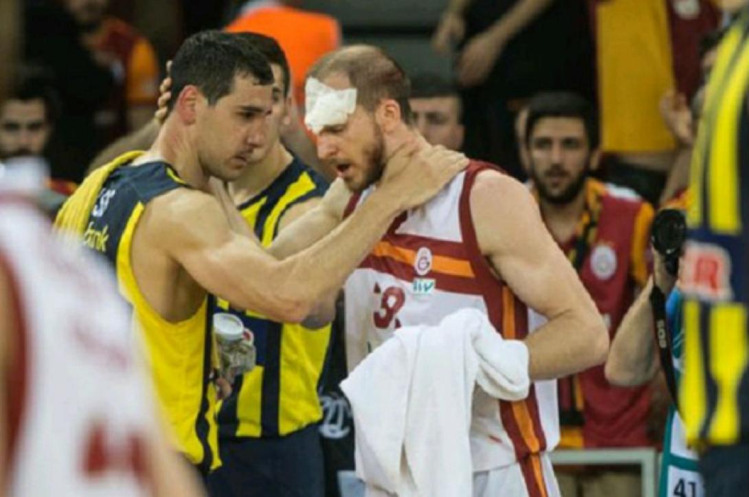 zisis3.jpg