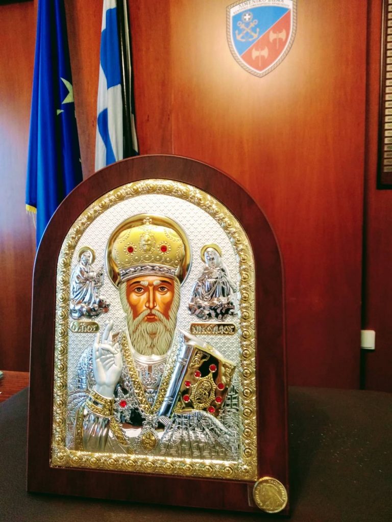 Η εικόνα του Αγίου Νικολάου, προστάτη των ναυτικών μας.