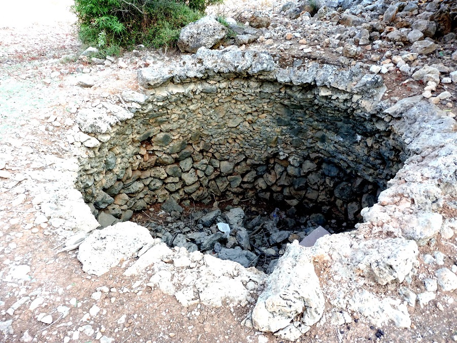 Τα πηγάδια και οι στέρνες διατηρούνται έως σήμερα